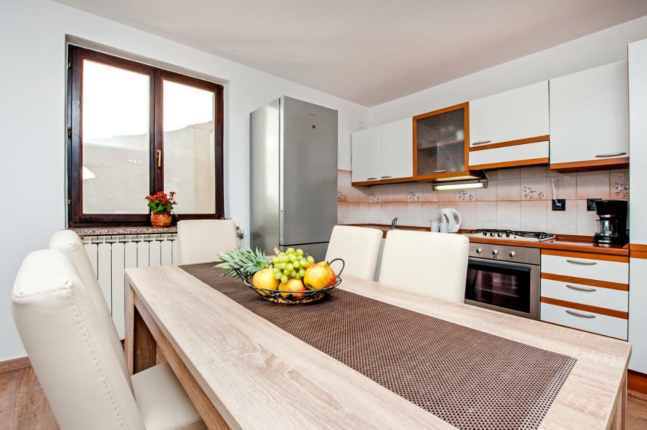 Apartment Nika Rovinj Exterior foto