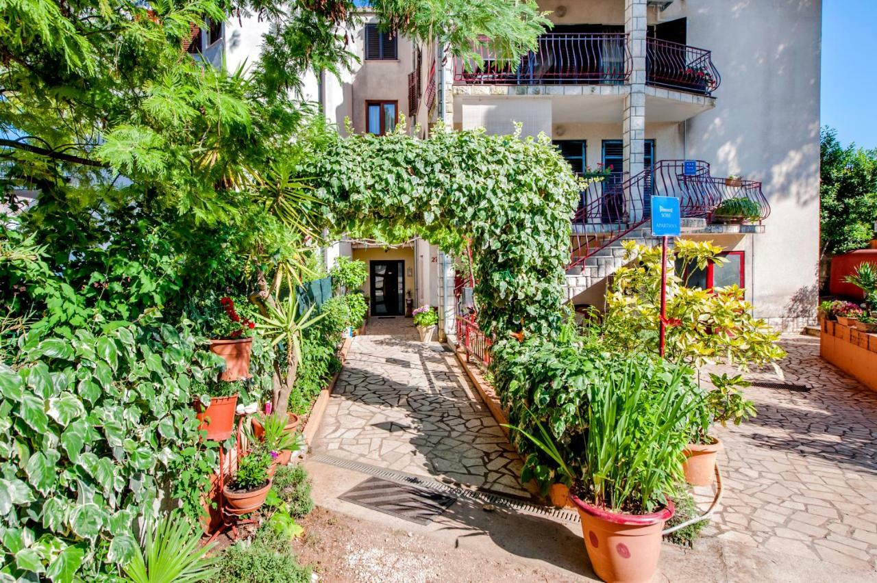 Apartment Nika Rovinj Exterior foto
